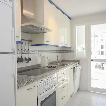 Marina De La Duquesa 827 公寓 *