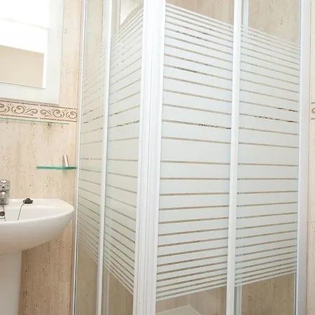 Marina De La Duquesa 827 公寓 *