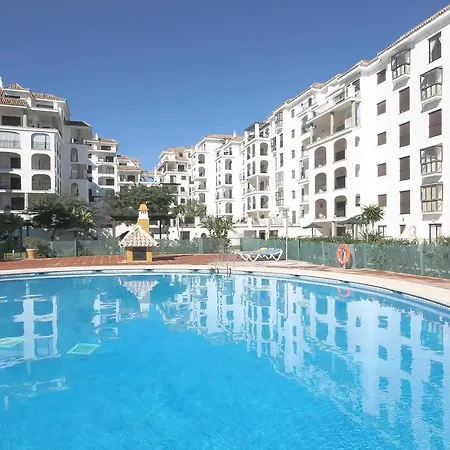 Marina De La Duquesa 827 *